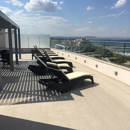 Golden Sea View Penthouse Lägenhet