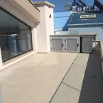 Golden Sea View Penthouse Apartment *