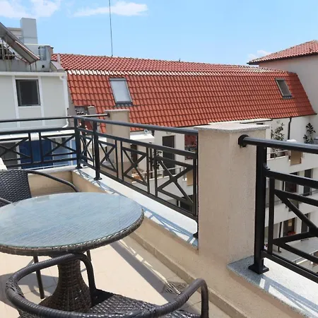 Golden Sea View Penthouse Apartman
