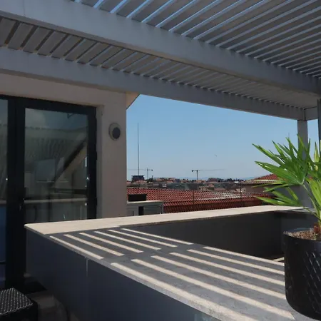 Golden Sea View Penthouse Поморіє